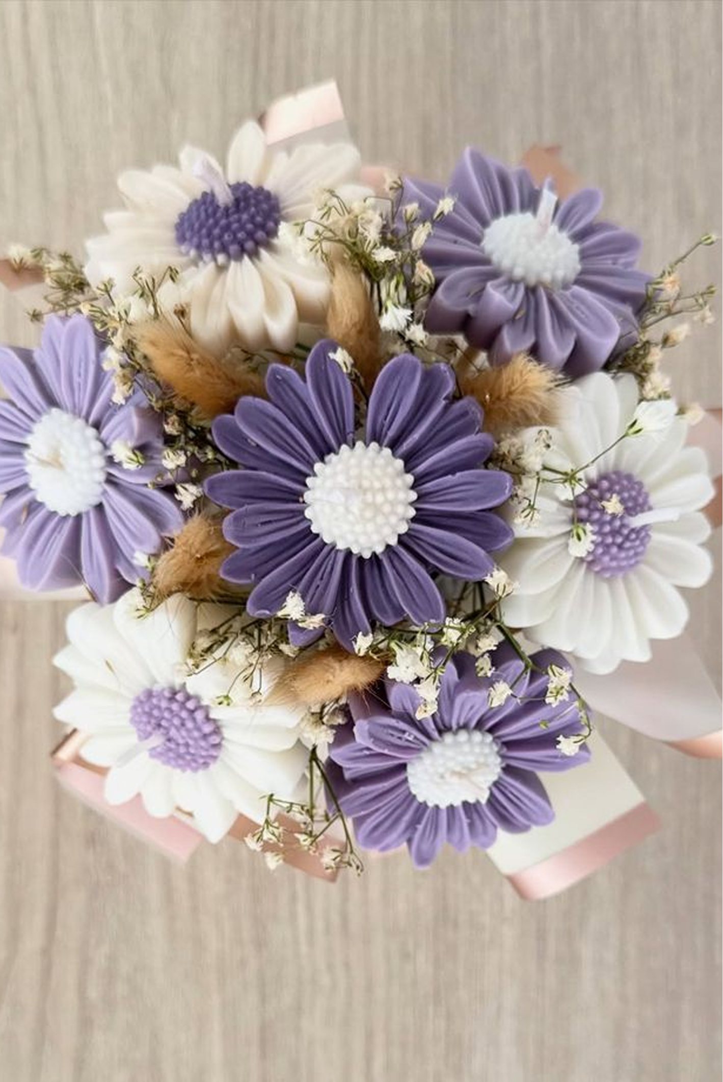 Lavender Daisy Candle  